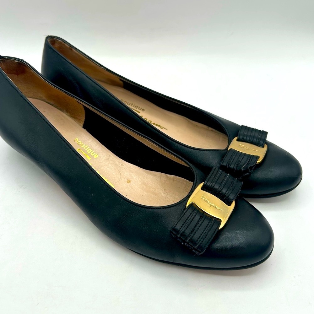 Salvatore Ferragamo Vara Gold Bow Logo Black Leather Ballerina flat Shoe  Size 7 - Picture 7 of 16